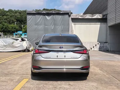 Lexus ES 2021, 33000 км, за 236000 CNY - фото 11