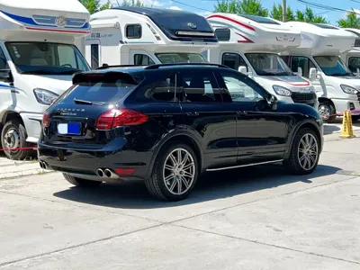 Porsche Cayenne 2010, 210000 км, за 139800 CNY