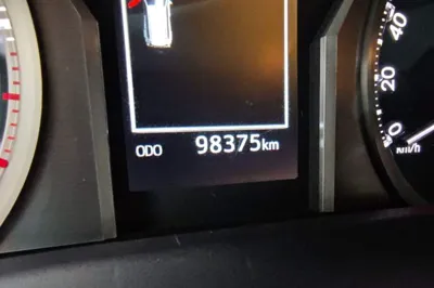Toyota Prado 2018, 98300 км, за 285528.31 CNY - фото 13