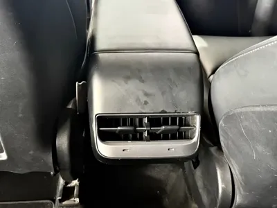 Tesla Model Y 2021, 88800 км, за 131800 CNY - фото 9