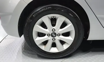 Hyundai Accent 2017, 97138 км, за 6900000 KRW - фото 5