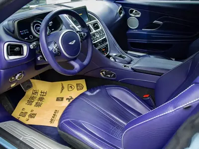 Aston Martin DB11 2019, 50000 км, за 998000 CNY