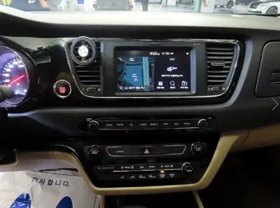 Kia Canival 2019, 55203 км, за 25000000 KRW - фото 11
