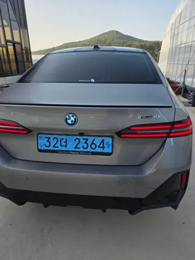 BMW i5 2026, 4600 км, за 74820000 KRW
