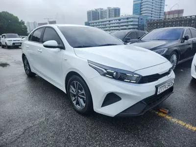 Kia K3 · 2022 год