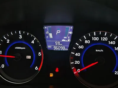 Hyundai Accent 2012, 96098 км, за 3700000 KRW - фото 9