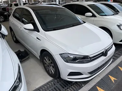 Volkswagen Polo 2021, 28000 км, за 62000 CNY