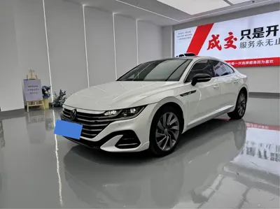 Volkswagen CC · 2022 год
