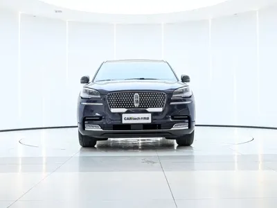 Lincoln Aviator 2024, 31600 км, за 265000 CNY - фото 3