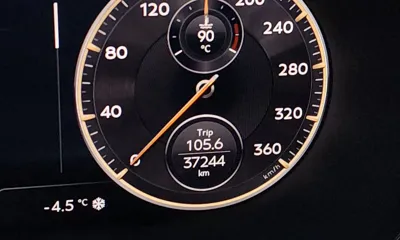 Bentley Flying Spur 2022, 37244 км, за 209000000 KRW - фото 8