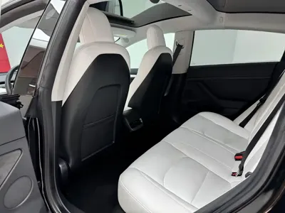 Tesla Model 3 2022, 54000 км, за 173800 CNY - фото 8