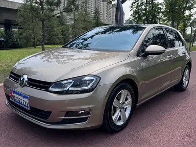 Volkswagen Golf · 2015 год
