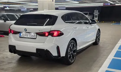 BMW 1-Series 2025, 4368 км, за 40000000 KRW