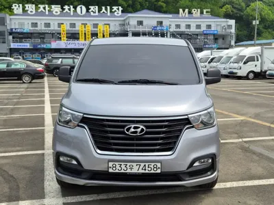 Hyundai Starex 2019, 195000 км, за 7800000 KRW