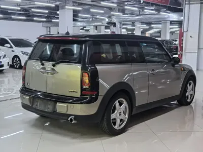 MINI Mini Clubman 2009, 95000 км, за 23000 CNY