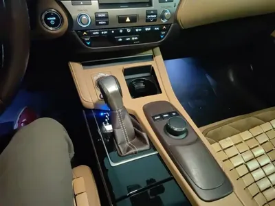 Lexus ES 2016, 98400 км, за 105399 CNY - фото 15