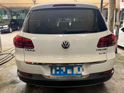 Volkswagen Tiguan 2016, 110000 км, за 43800 CNY - фото 11