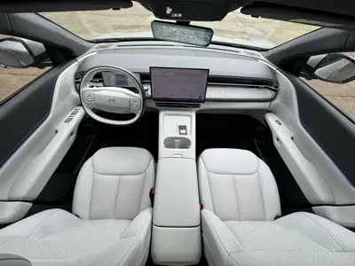 Xpeng G6 2025, 8000 км, за 129800 CNY - фото 6