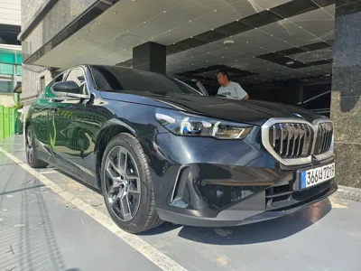 BMW 5-Series 2025, 7377 км, за 41300000 KRW