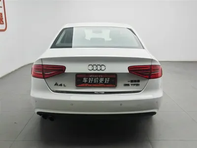 Audi A4L 2016, 119500 км, за 51800 CNY