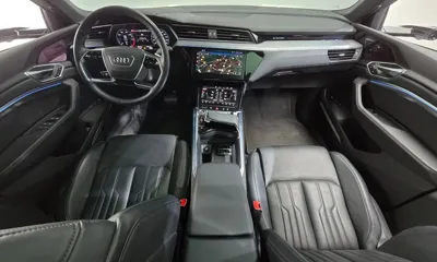 Audi e-tron 2022, 62479 км, за 49300000 KRW - фото 7