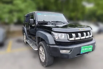 BAIC Off-Road BJ40 2016, 150300 км, за 44683.05 CNY