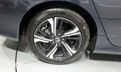 Honda Civic 2017, 62805 км, за 12800000 KRW - фото 5