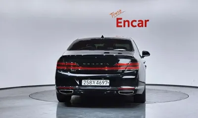 Genesis G90 2021, 111653 км, за 33900000 KRW