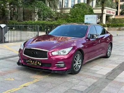 Infiniti Q50L · 2015 год