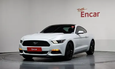 Ford Mustang · 2017 год