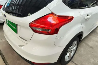 Ford Focus 2017, 46300 км, за 43033.81 CNY - фото 8