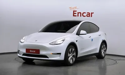Tesla Model Y · 2022 год
