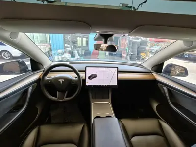 Tesla Model Y 2021, 132000 км, за 139800 CNY - фото 6