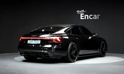 Audi RS e-tron GT 2022, 119365 км, за 69900000 KRW
