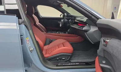 Audi e-tron GT 2022, 9422 км, за 105000000 KRW - фото 26