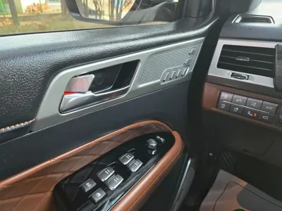 KG_Mobility_Ssangyong Rexton 2018, 124662 км, за 17880000 KRW
