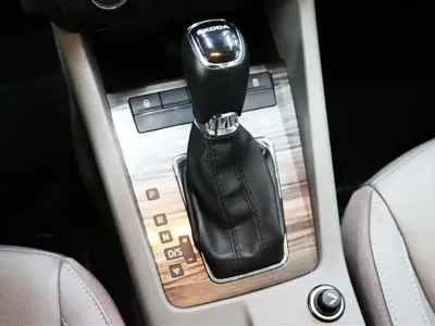 Skoda Octavia 2015, 132000 км, за 39800 CNY - фото 17