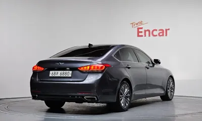 Hyundai Genesis 2015, 120082 км, за 8500000 KRW