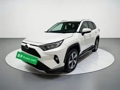 Toyota RAV4 · 2022 год