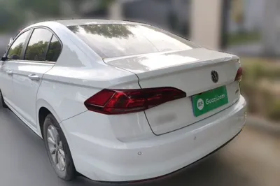 Volkswagen Bora 2020, 70400 км, за 47069.14 CNY