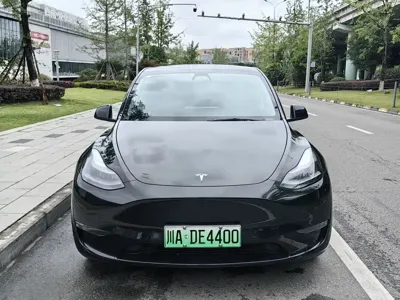Tesla Model Y 2022, 69000 км, за 133800 CNY