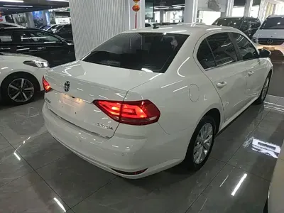 Volkswagen Lavida 2018, 54100 км, за 38800 CNY - фото 7