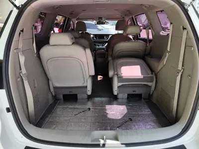 Kia Canival 2017, 201150 км, за 10500000 KRW - фото 7