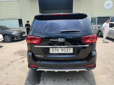 Kia Canival 2019, 173255 км, за 31750000 KRW