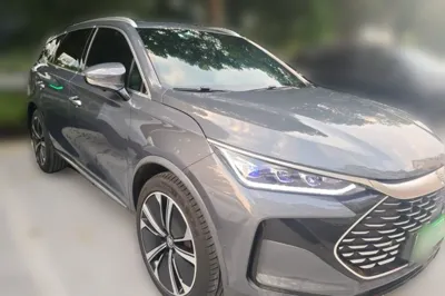 BYD Tang New Energy 2022, 99000 км, за 110162.21 CNY