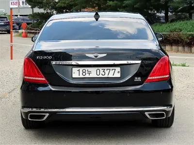 Genesis EQ900 2016, 126000 км, за 16890000 KRW