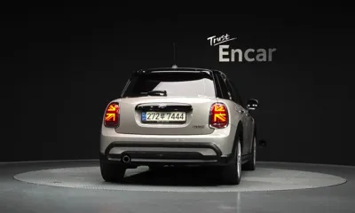 MINI Cooper 2022, 62007 км, за 16990000 KRW
