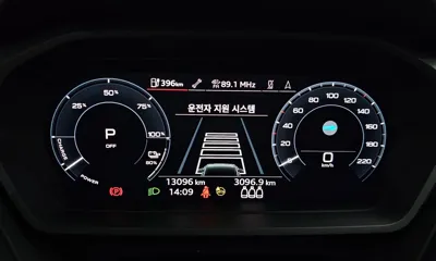 Audi Q4 e-tron 2023, 13096 км, за 43900000 KRW - фото 8