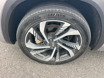 Geely Xingyue L 2022, 60000 км, за 75800 CNY