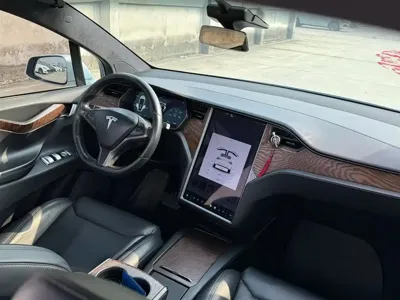 Tesla Model X 2019, 130000 км, за 188000 CNY - фото 7